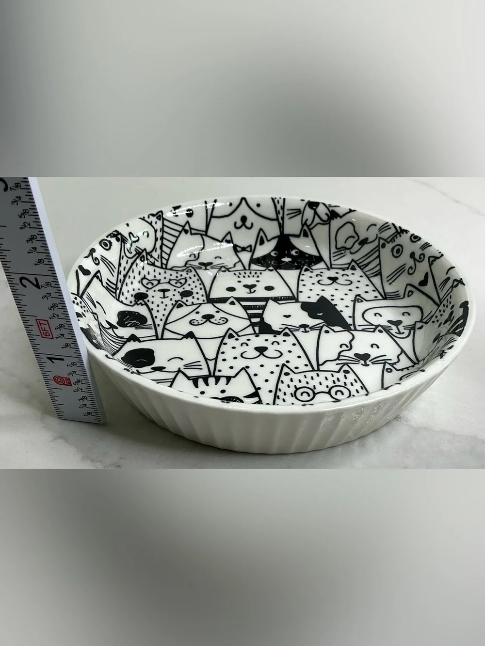 Cat Plate or Cat Dish Dessert Plate Ceramic 5” Kitten Faces White Black NEW